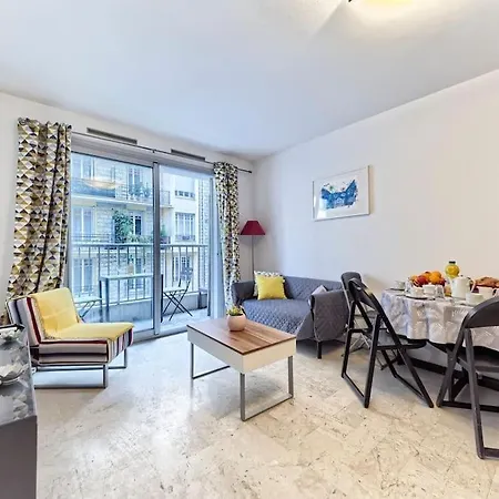 Superbe Pres De La Gare-clim-wifi-espace Dedie Au Travail 니스