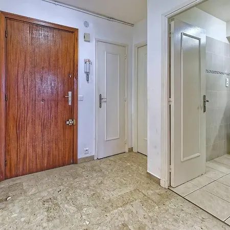 Superbe Pres De La Gare-clim-wifi-espace Dedie Au Travail 아파트 니스