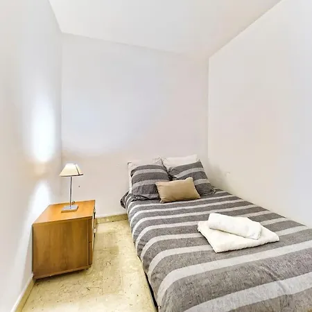 Apartment Superbe Pres De La Gare-clim-wifi-espace Dedie Au Travail *